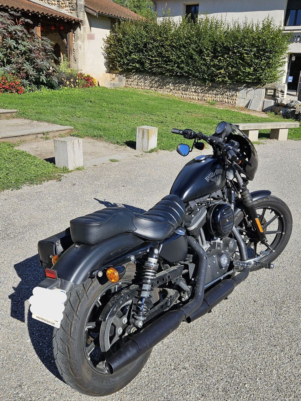 Photo HARLEY DAVIDSON 883