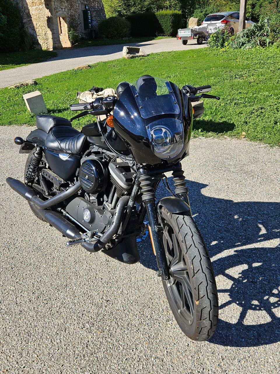 Photo HARLEY DAVIDSON 883