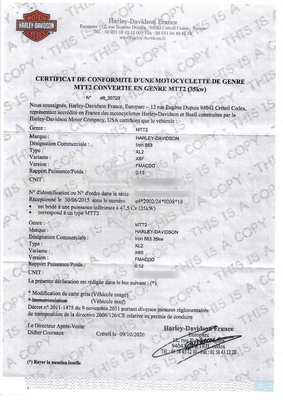 Photo HARLEY DAVIDSON 883