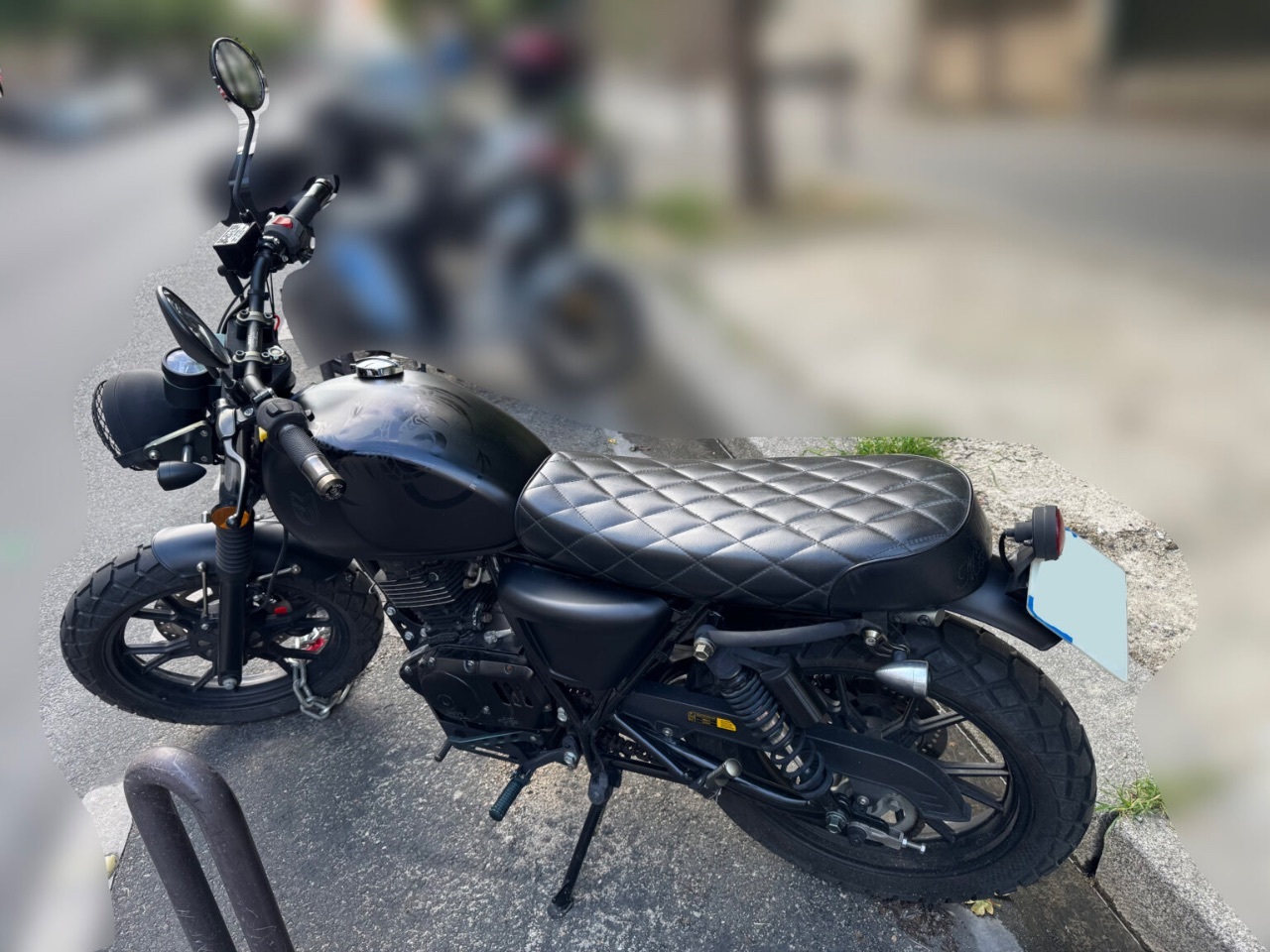 Photo MUTT FSR 125 MAT BLACK