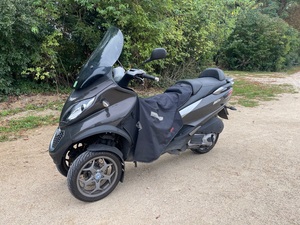PIAGGIO MP3 300 LT BUSINESS ABS PIAGGIO MP3 300 LT BUSINESS ABS