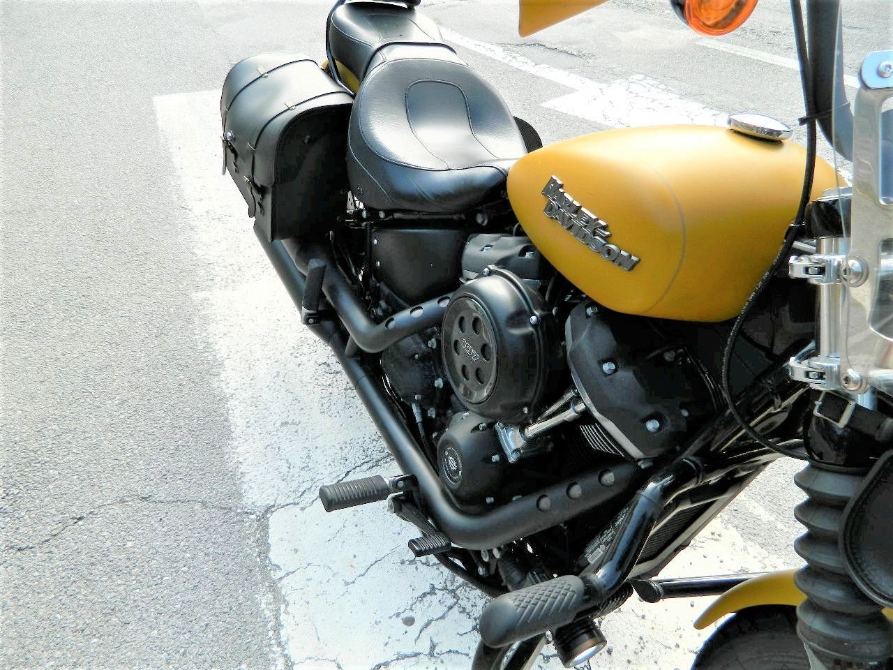 Photo HARLEY DAVIDSON STREET