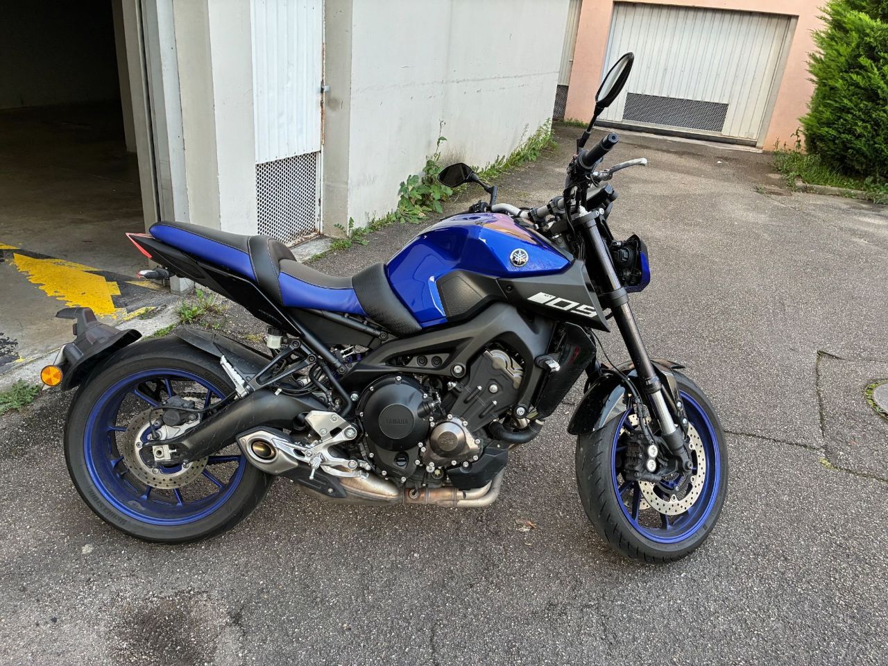 Photo YAMAHA MT 09 850 FULL