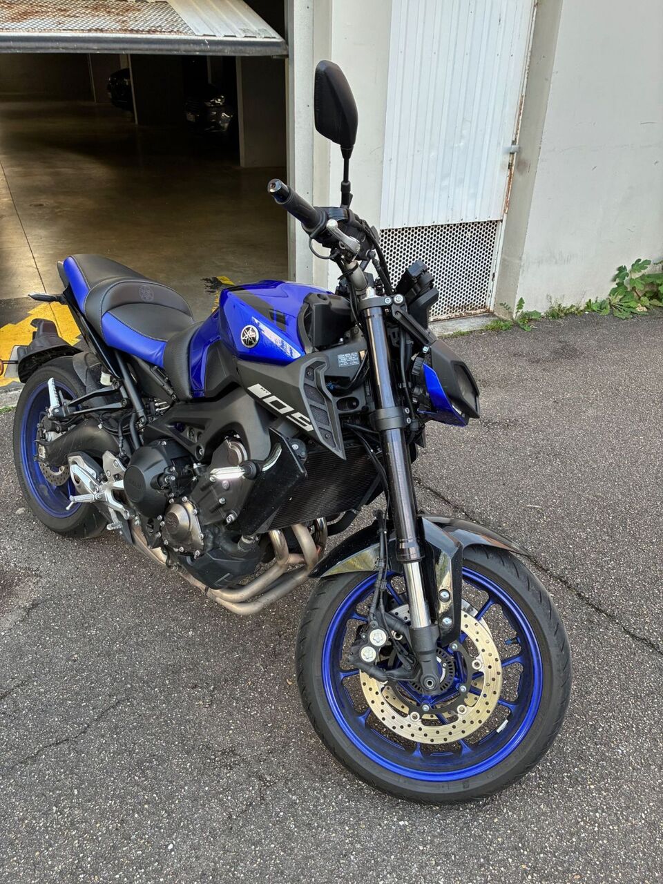 Photo YAMAHA MT 09 850 FULL