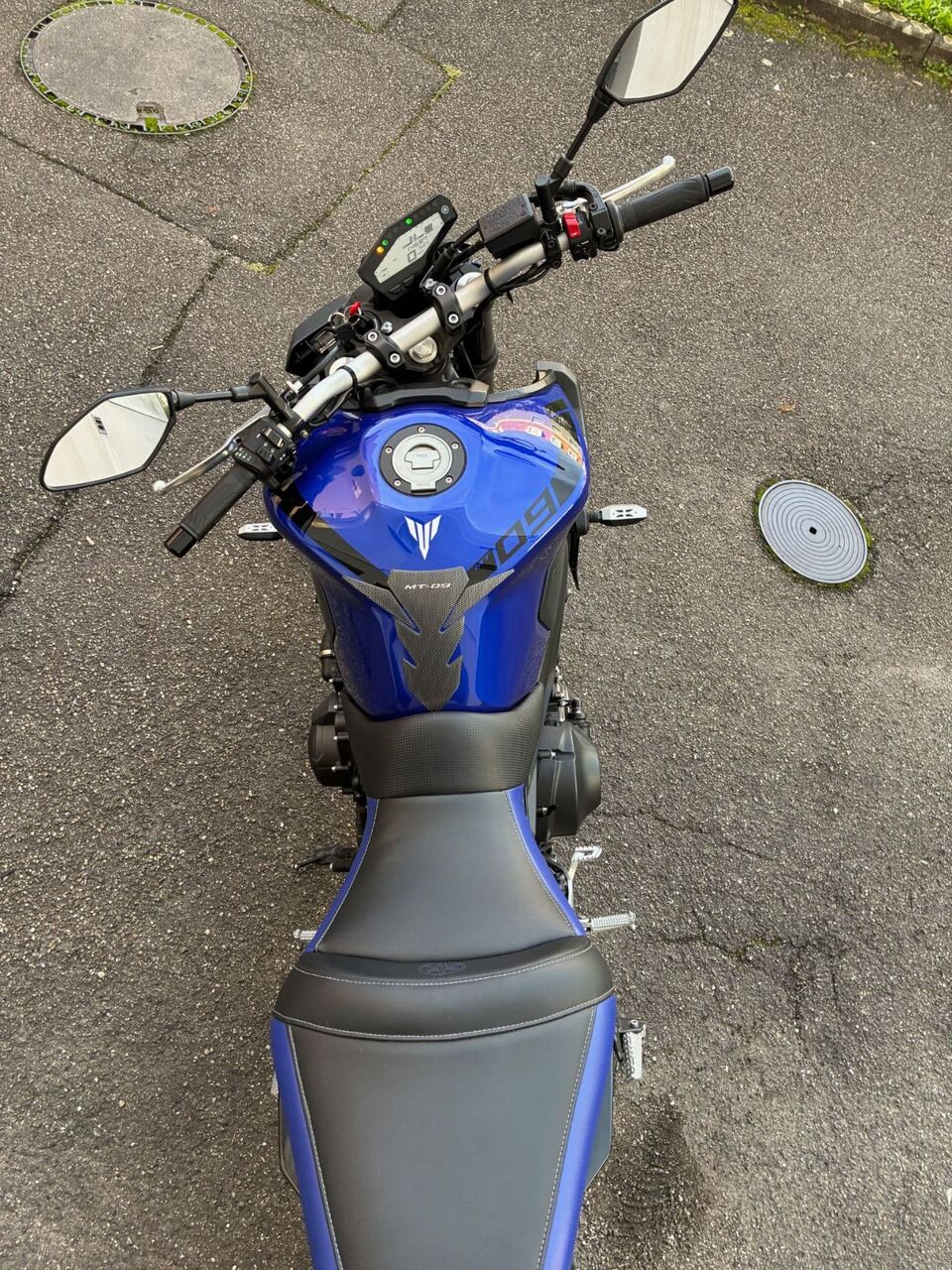 Photo YAMAHA MT 09 850 FULL