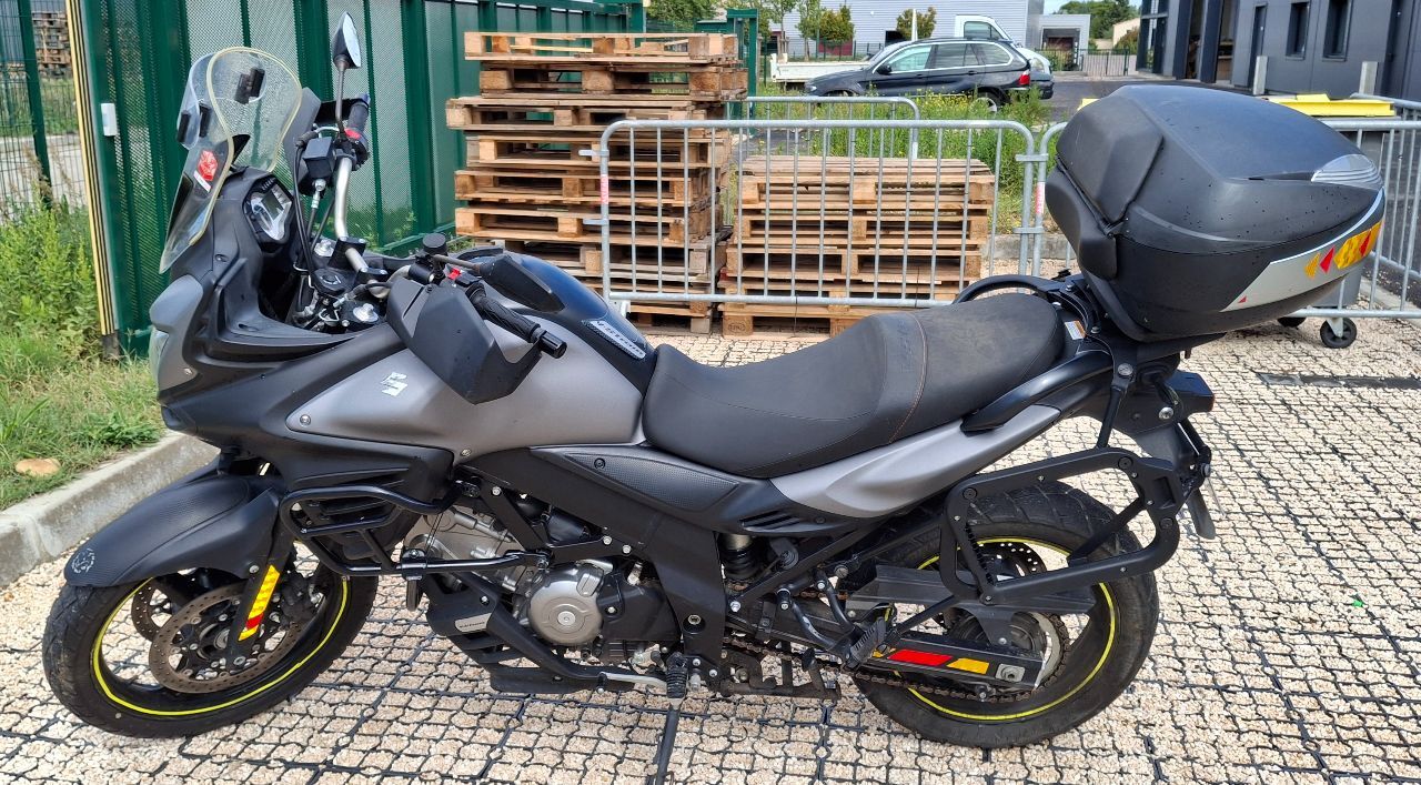 Photo SUZUKI VSTROM 650 FULL
