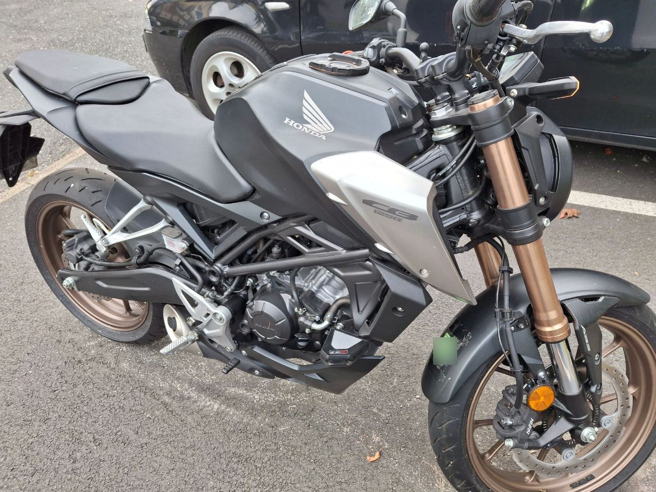 Photo HONDA CB 125 R ABS