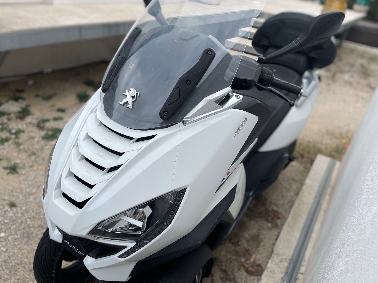 Photo PEUGEOT METROPOLIS 400