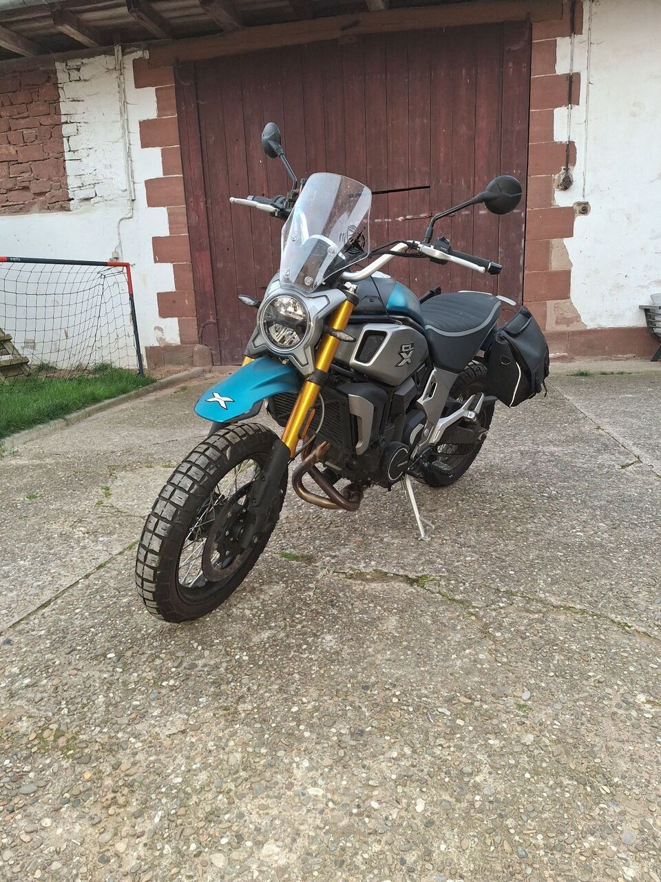 Photo CF MOTO CL-X 700 A2