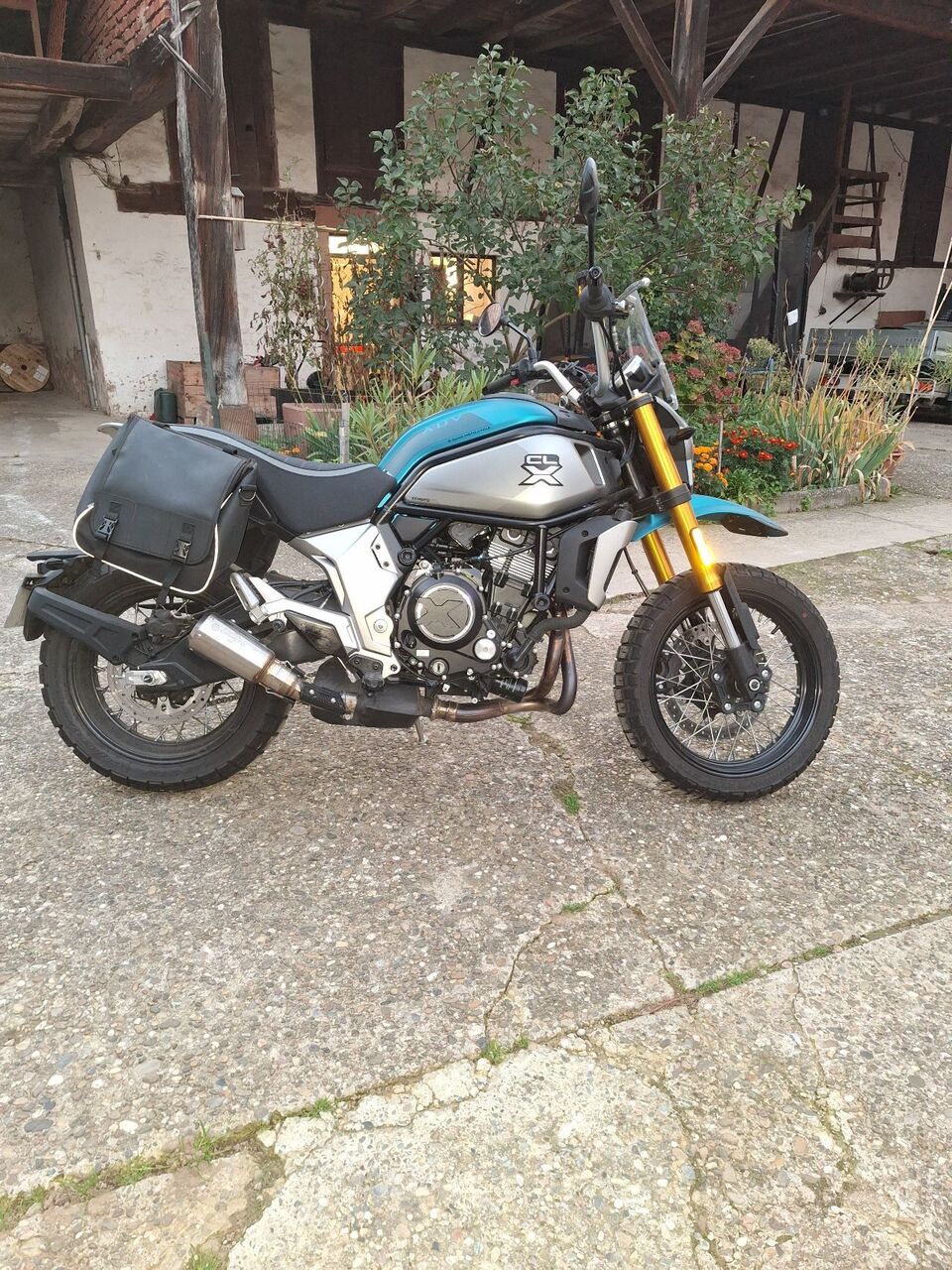 Photo CF MOTO CL-X 700 A2