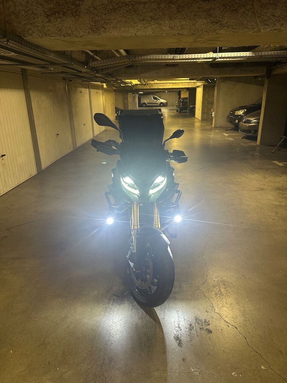 Photo BMW F 900 XR FULL ABS