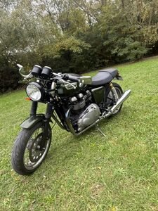 TRIUMPH THRUXTON 900 TRIUMPH THRUXTON 900