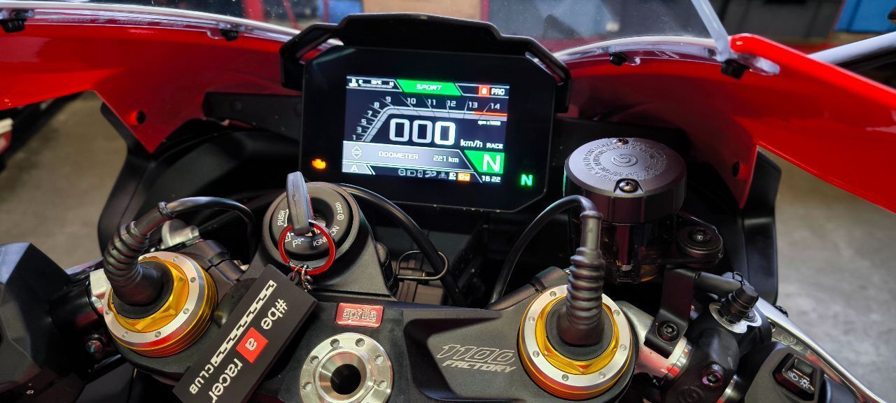 Photo APRILIA RSV4 1100 ABS