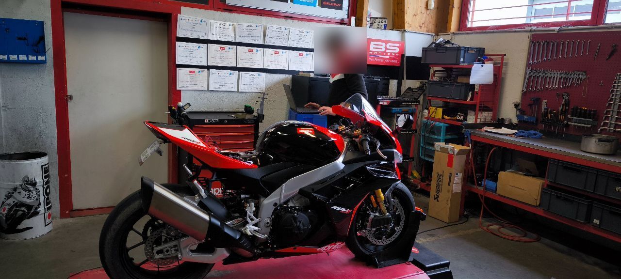 Photo APRILIA RSV4 1100 ABS