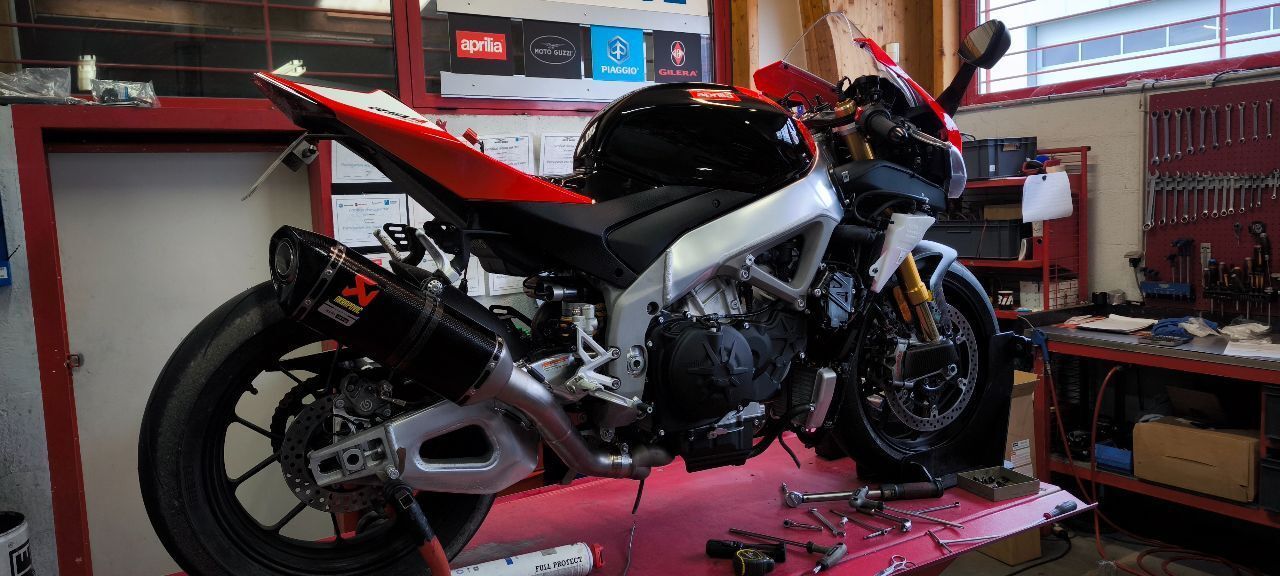 Photo APRILIA RSV4 1100 ABS