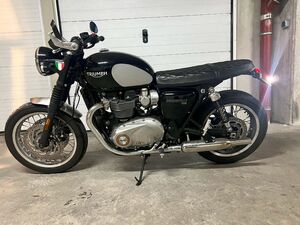 TRIUMPH BONNEVILLE T120 ABS