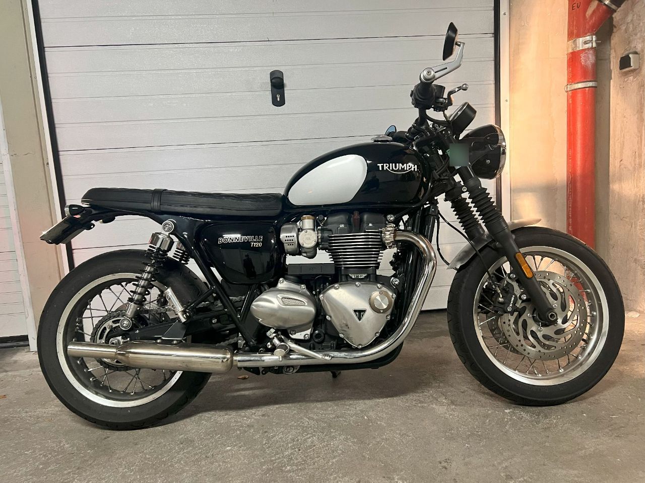 Photo TRIUMPH BONNEVILLE ABS