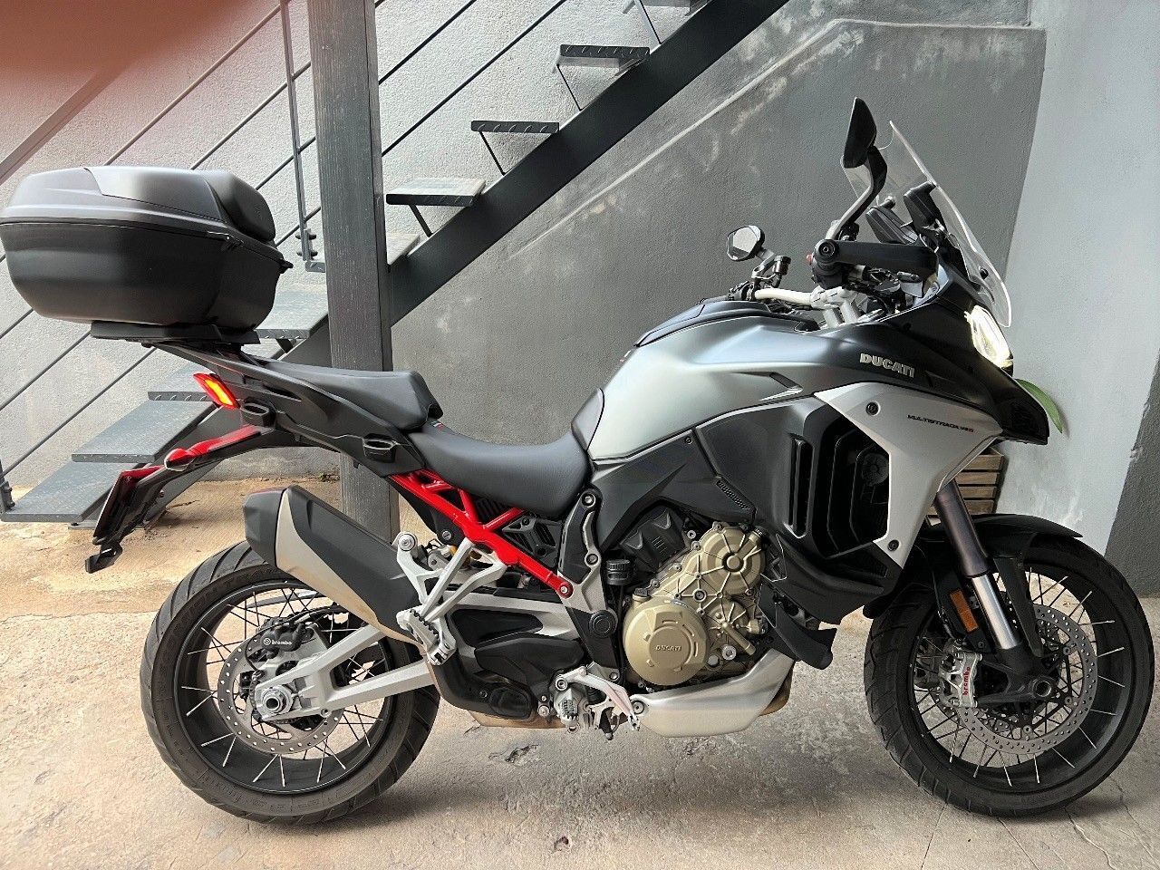 Photo DUCATI MULTISTRADA V4