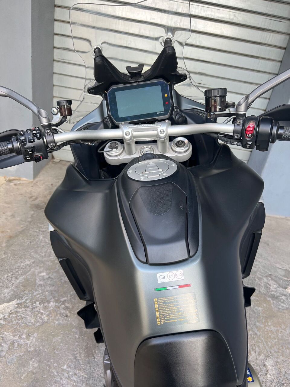 Photo DUCATI MULTISTRADA V4