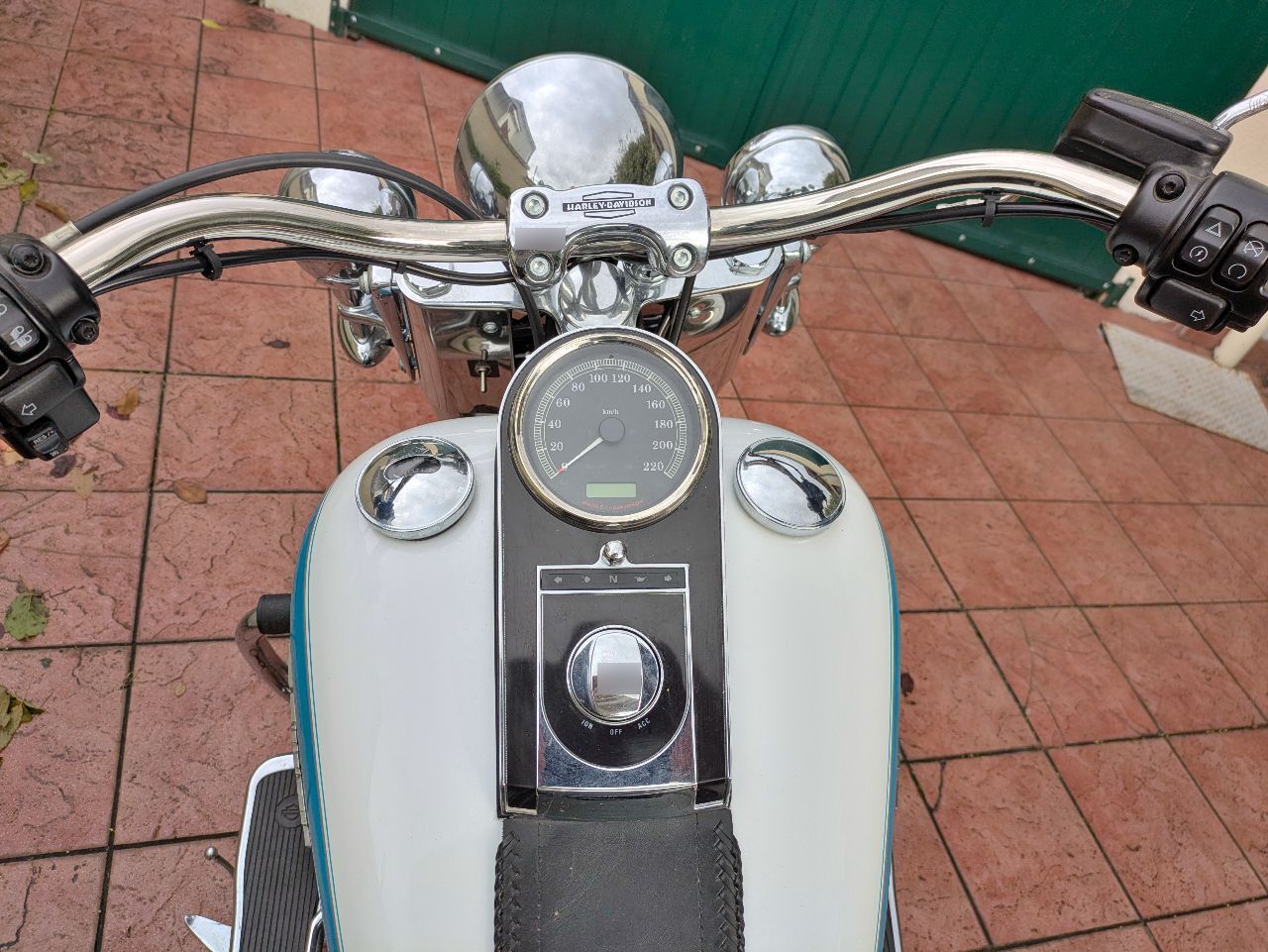 Photo HARLEY DAVIDSON DELUXE