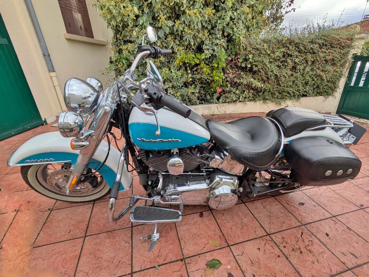 Photo HARLEY DAVIDSON DELUXE