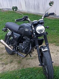 MASH BLACK SEVEN 125 INJECTION E5 ABS