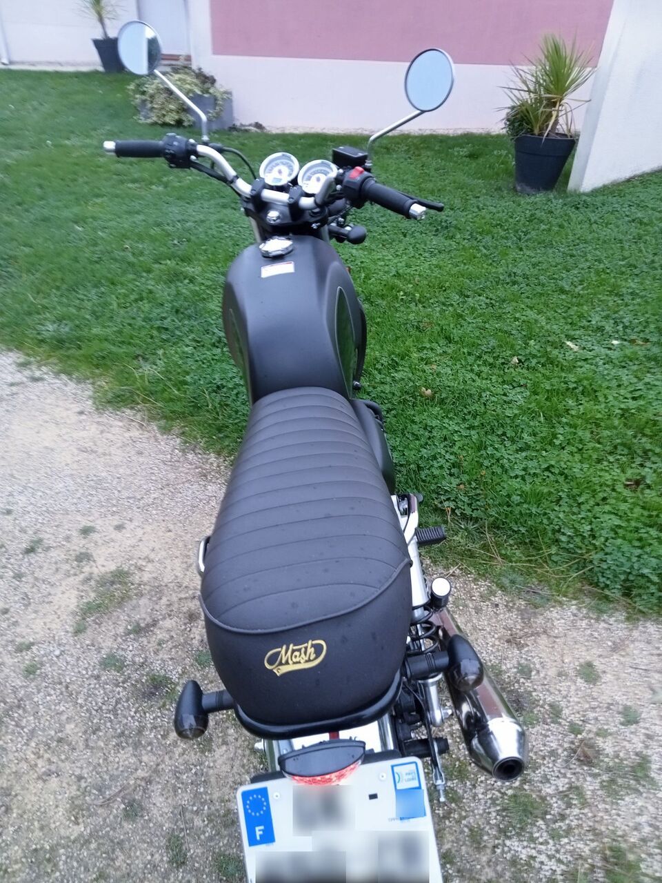 Photo MASH BLACK SEVEN 125