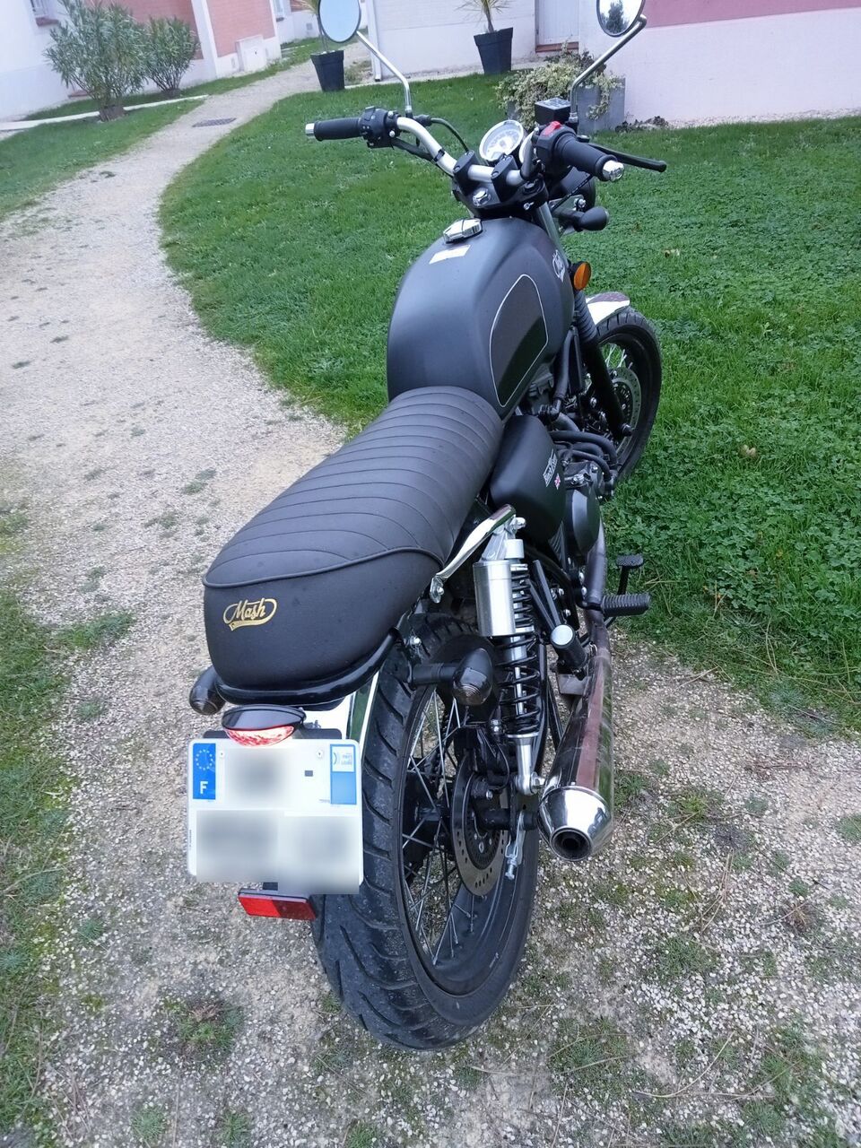 Photo MASH BLACK SEVEN 125