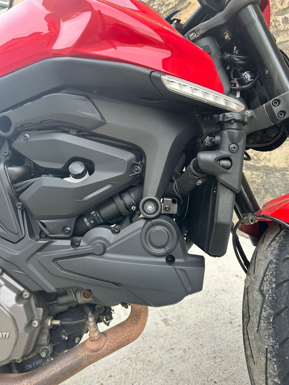 Photo DUCATI MONSTER 937+ A2