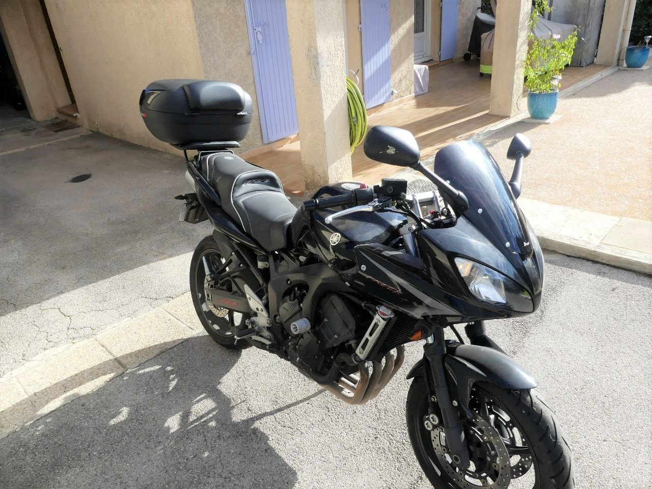 Photo YAMAHA FAZER 600 S2