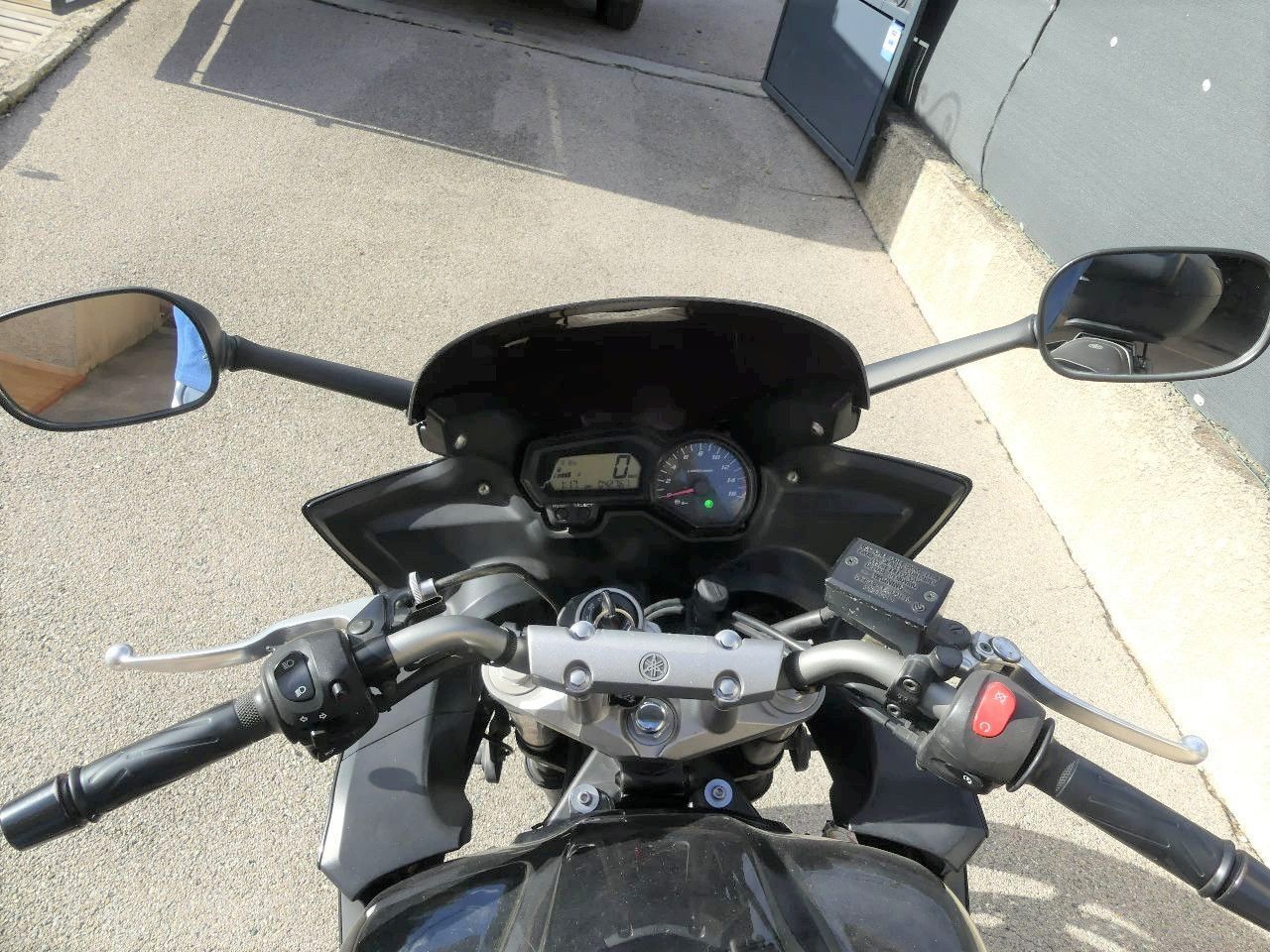 Photo YAMAHA FAZER 600 S2