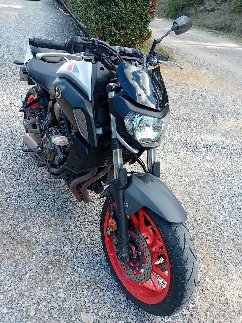 Photo YAMAHA MT 07 FULL ABS
