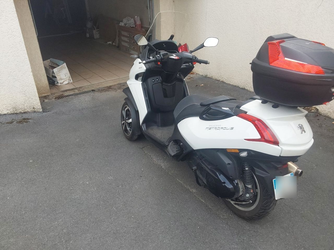 Photo PEUGEOT METROPOLIS 400