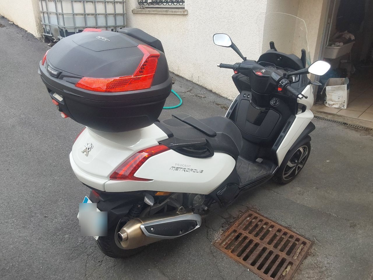 Photo PEUGEOT METROPOLIS 400