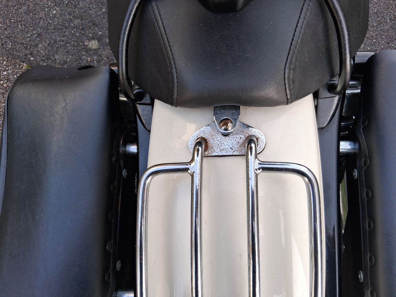 Photo HARLEY DAVIDSON 883 1