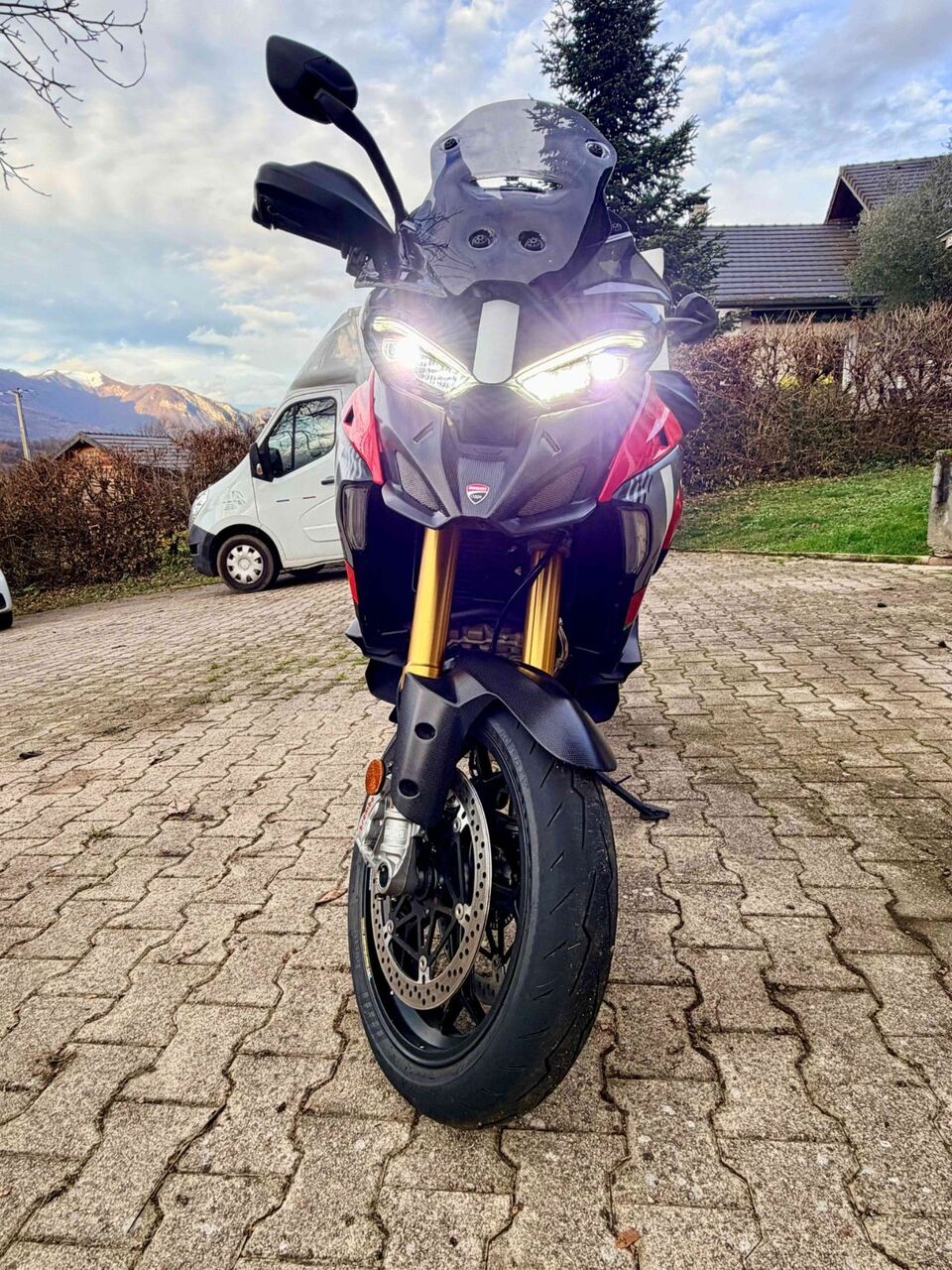 Photo DUCATI MULTISTRADA V4