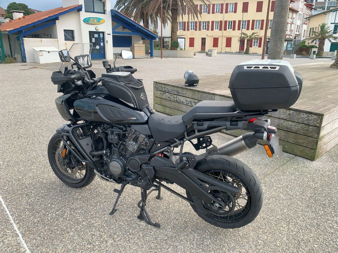 Photo HARLEY DAVIDSON PAN S