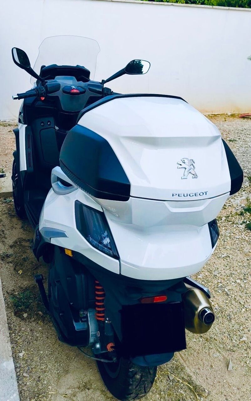 Photo PEUGEOT METROPOLIS 400