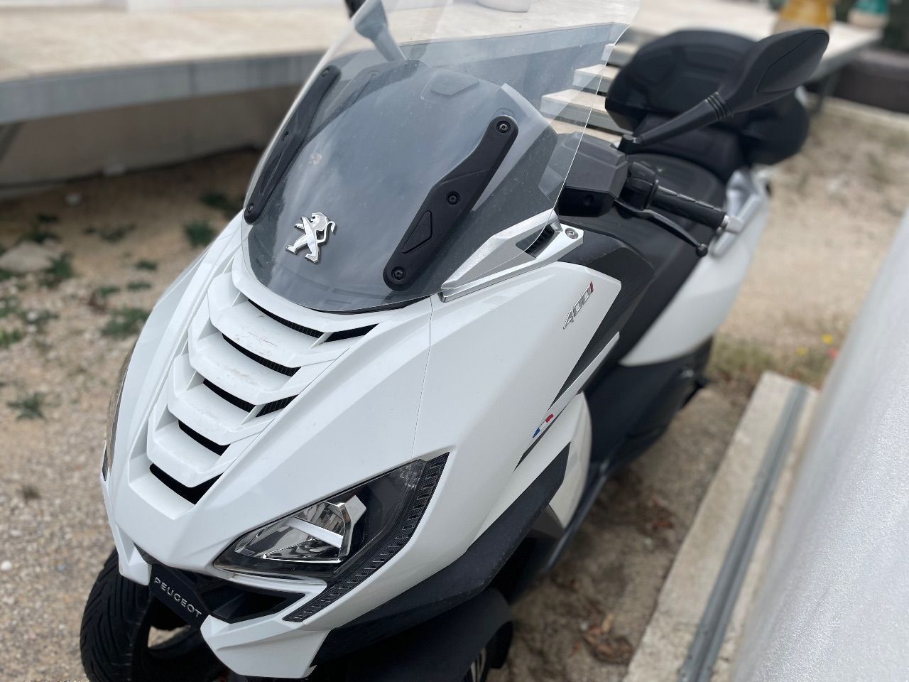 Photo PEUGEOT METROPOLIS 400