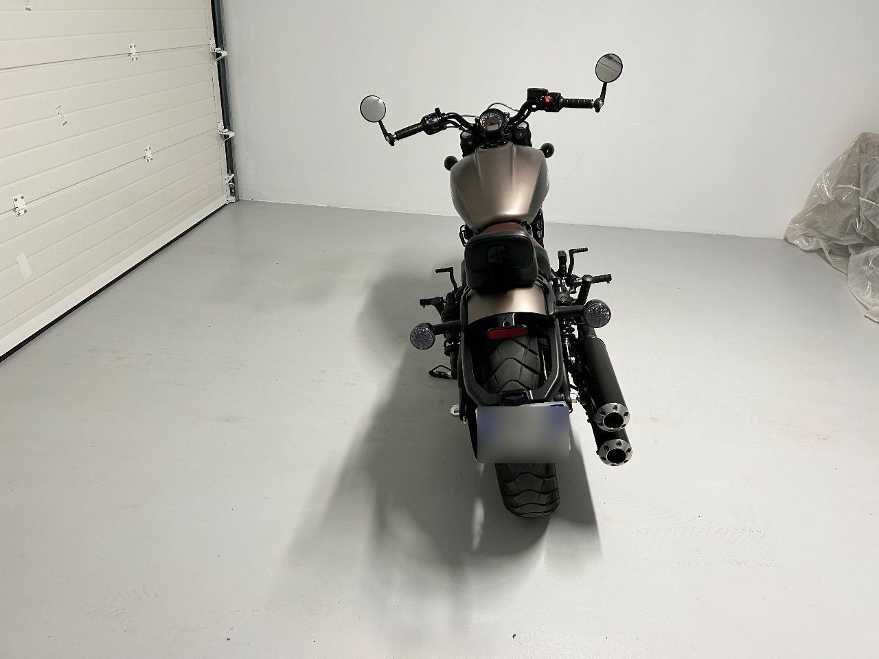 Photo INDIAN SCOUT BOBBER