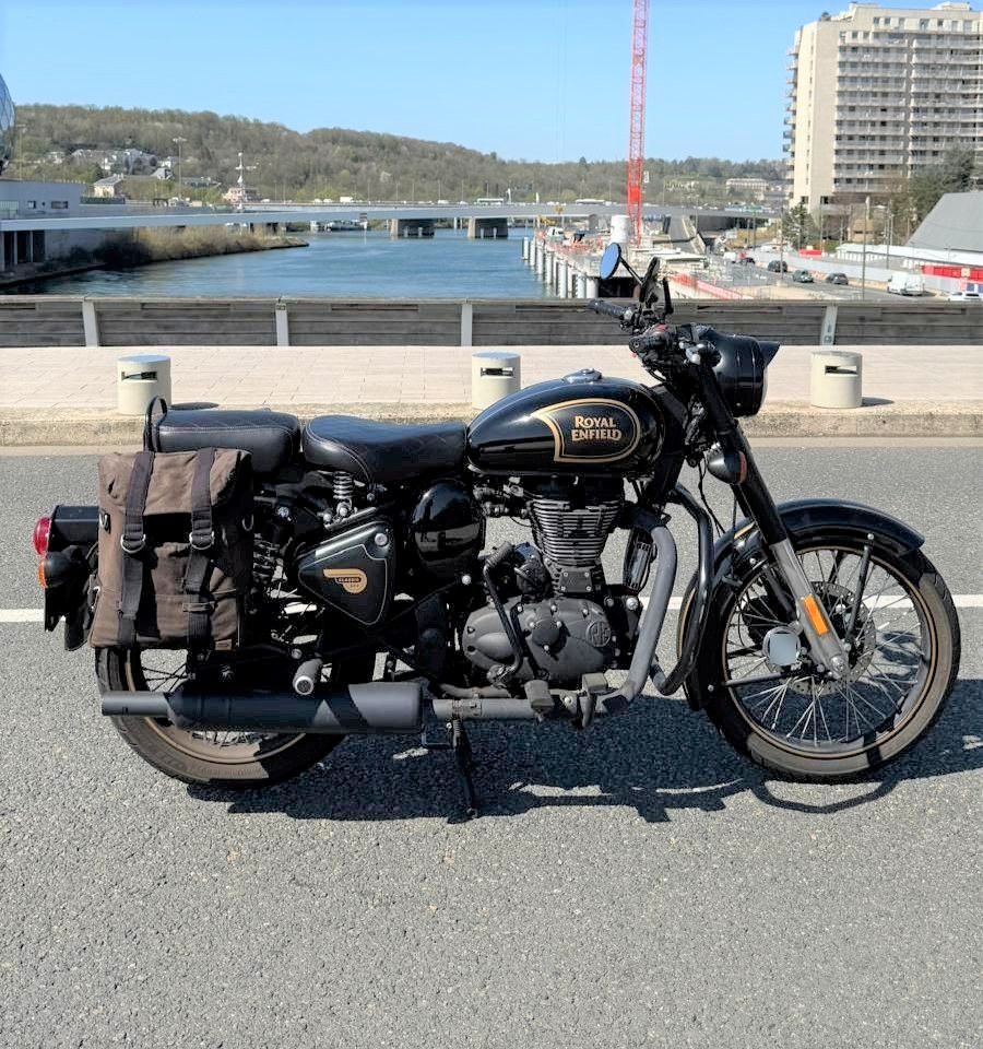 Photo ROYAL ENFIELD BULLET -