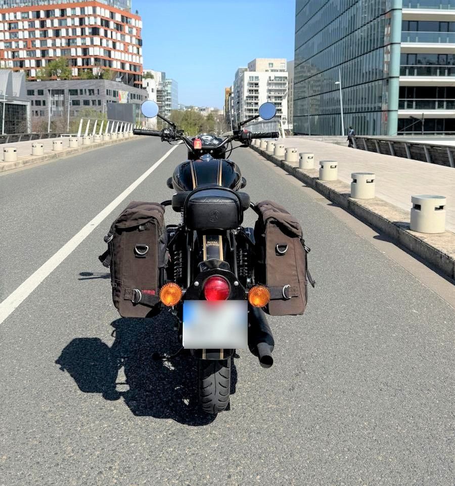 Photo ROYAL ENFIELD BULLET -