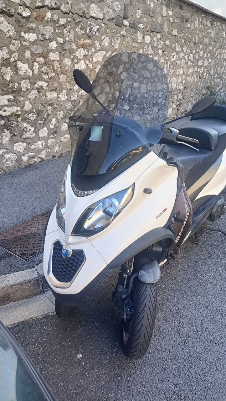 Photo PIAGGIO MP3 500 LT