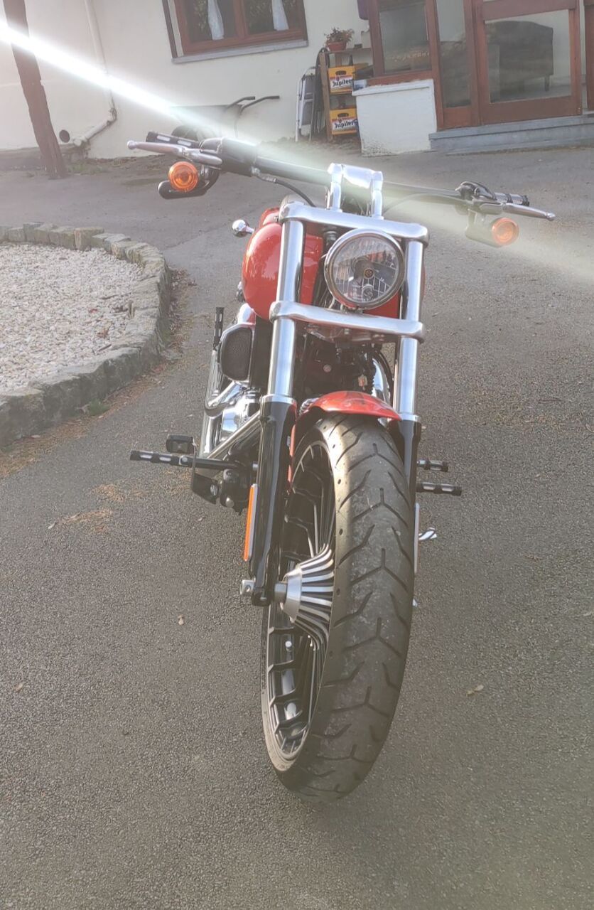 Photo HARLEY DAVIDSON 103