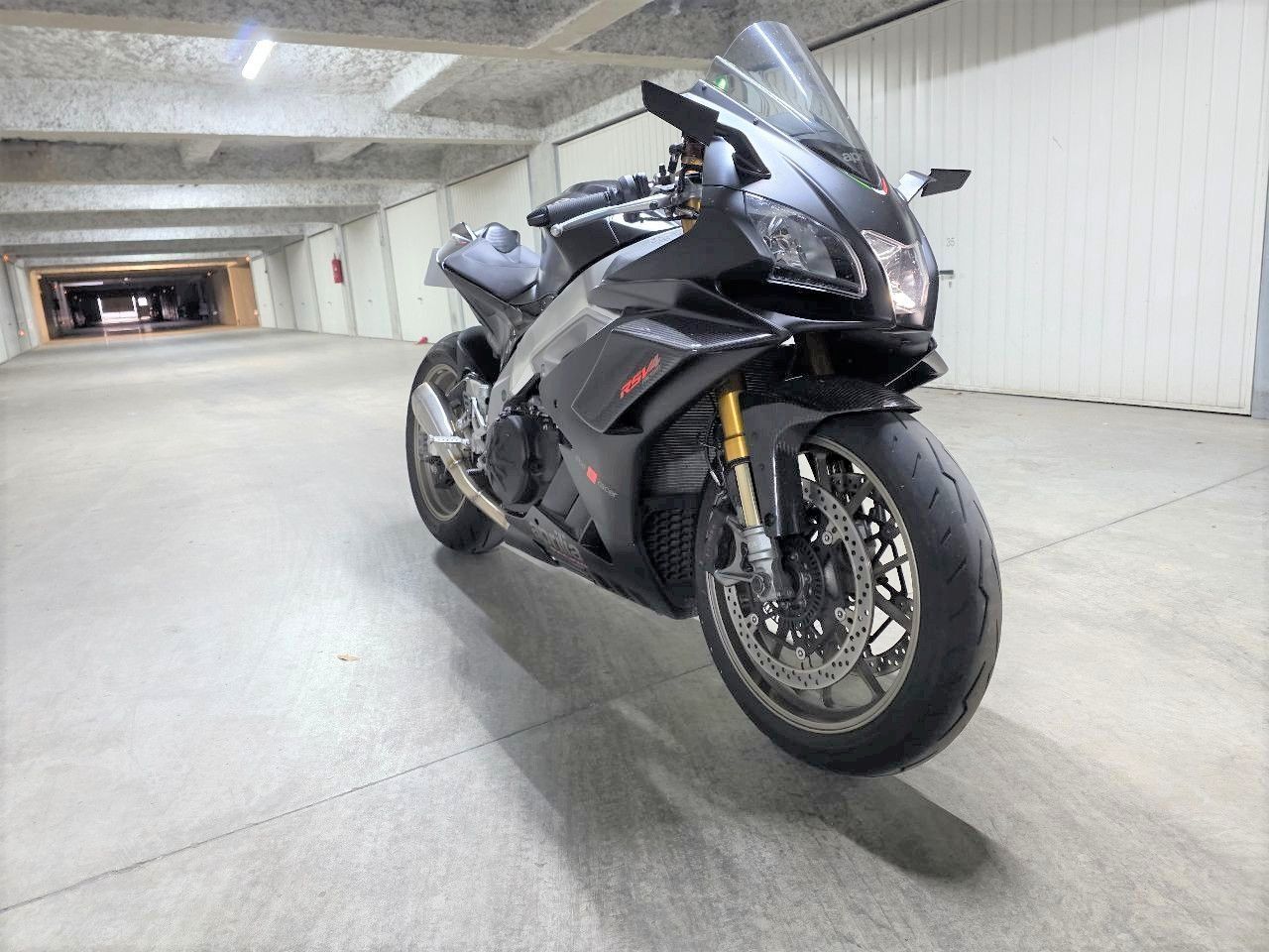 Photo APRILIA RSV4 1100 ABS