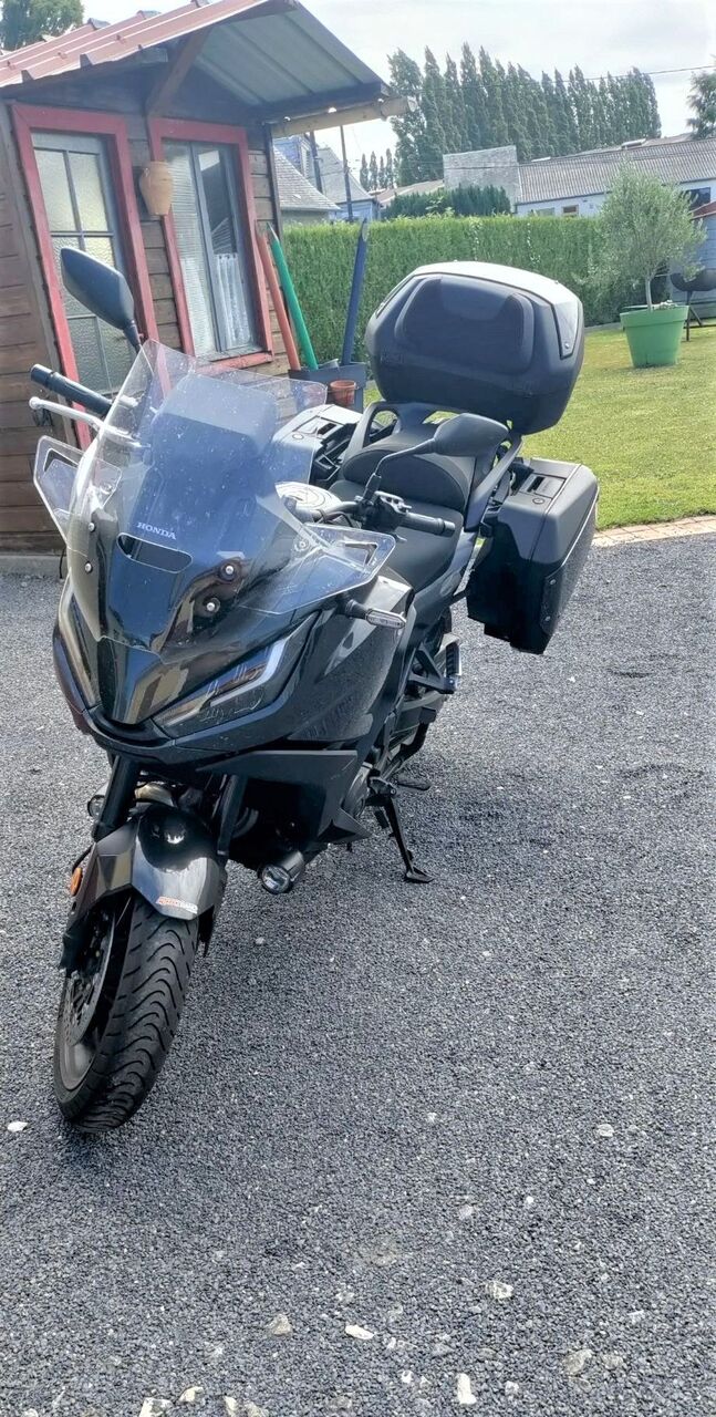 Photo HONDA NT 1100 DCT