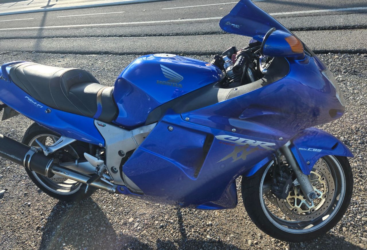 Photo HONDA CBR 1100 XX