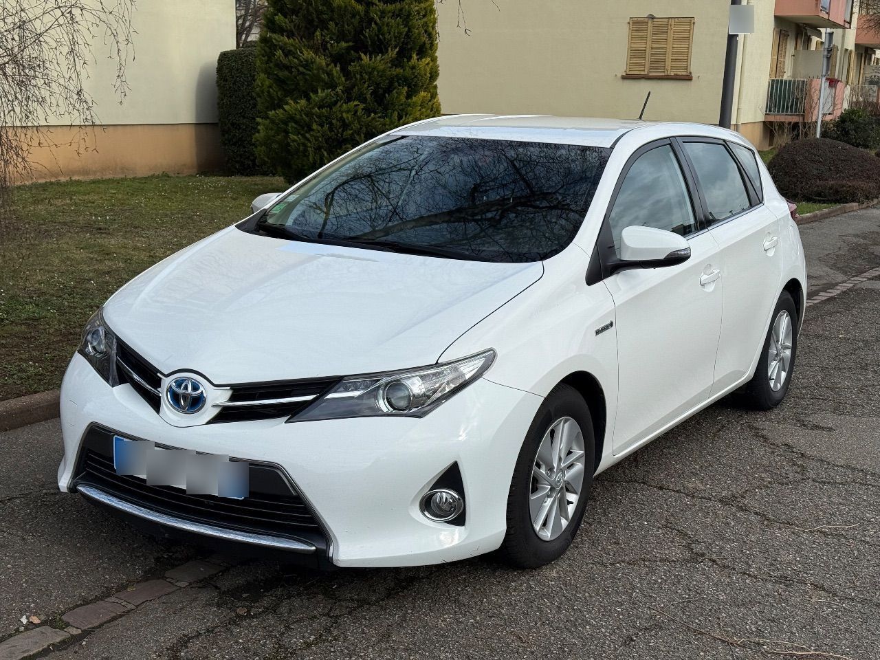 Photo TOYOTA AURIS 1.8 HSD