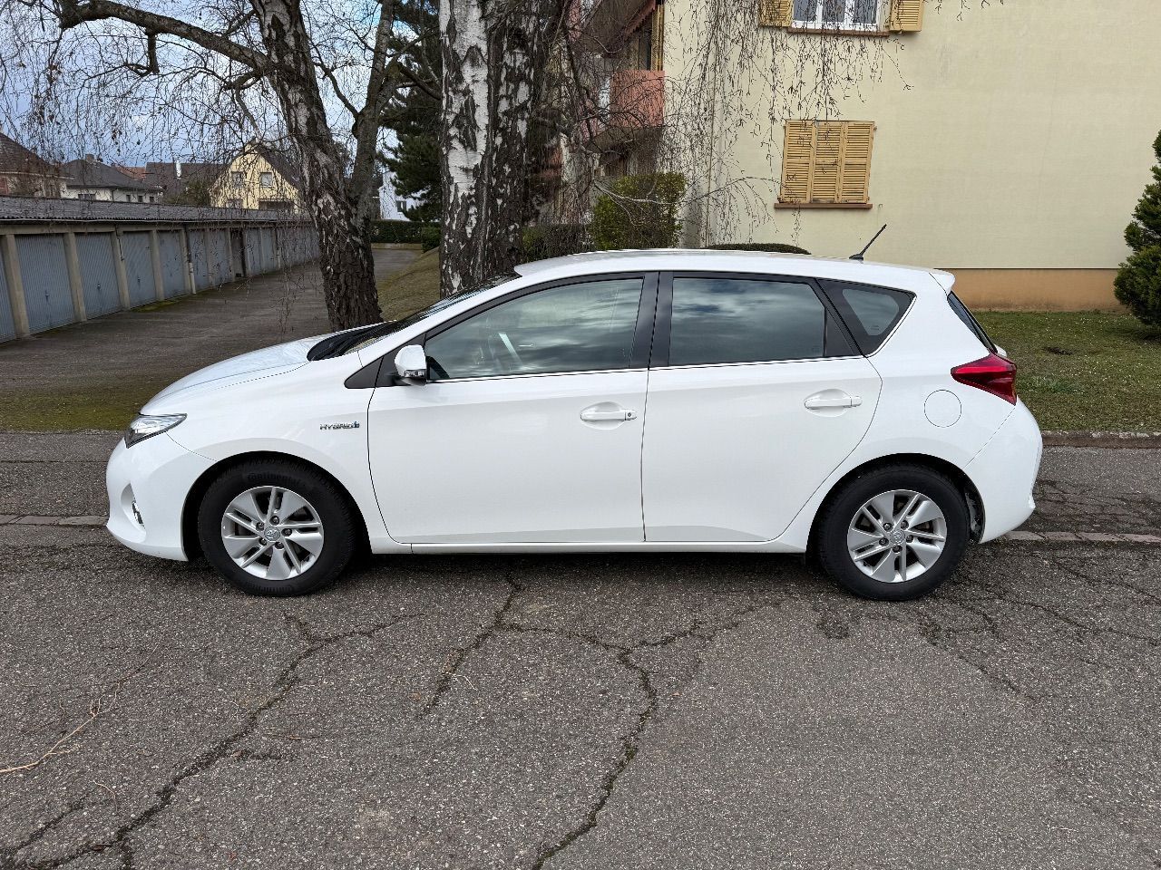 Photo TOYOTA AURIS 1.8 HSD