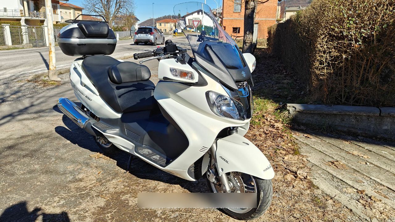 Photo SUZUKI BURGMAN 650 ABS